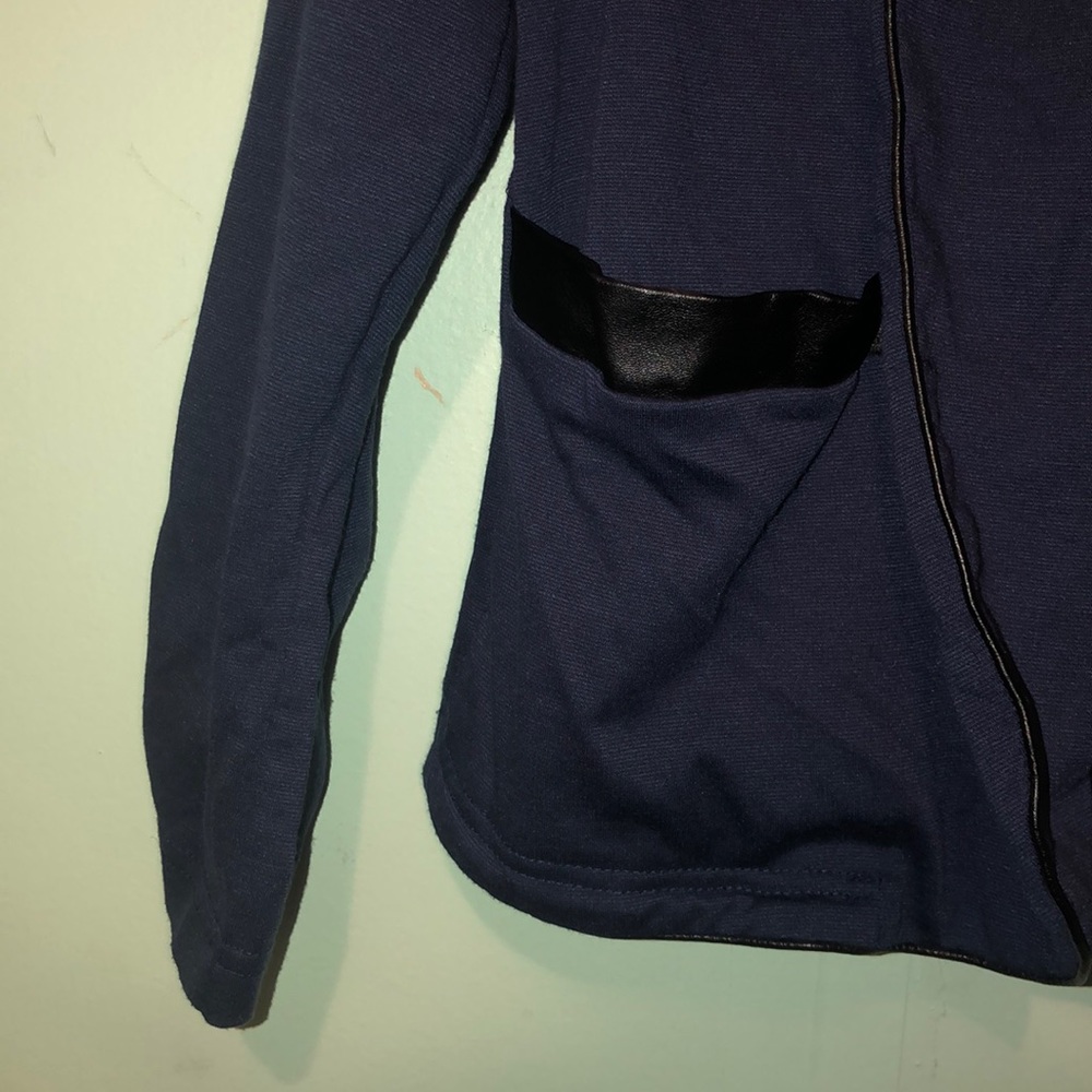 Jacket - Picture 2 of 5